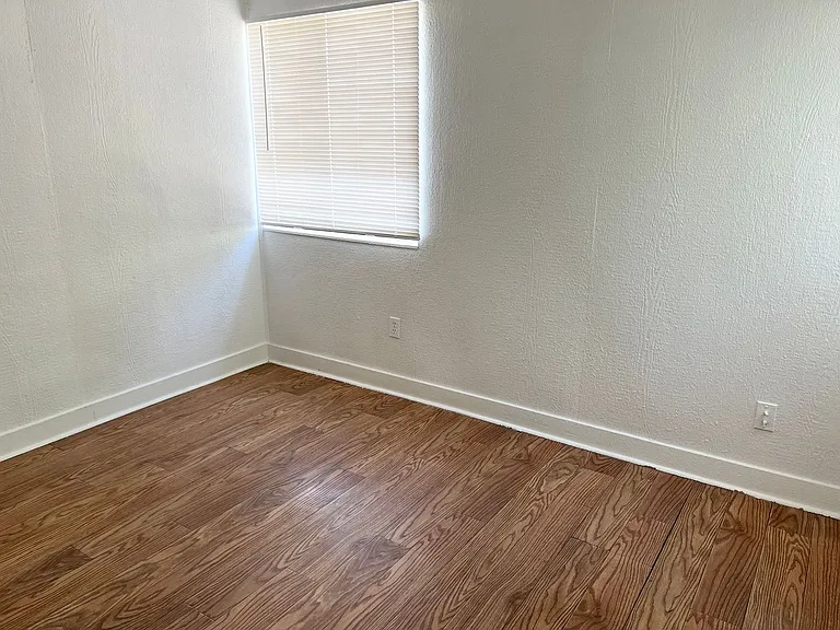 9 E Olive Ave — Photo 12