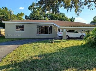 7310 Venetian St, Miramar, FL 33023