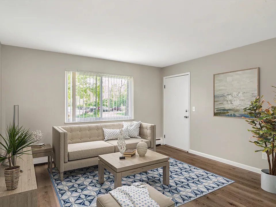 2025-2027 W. Galbraith Road