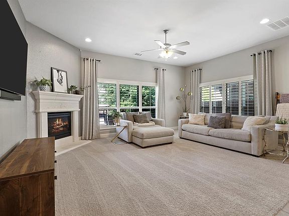 2nd image of 4405 Pecan Knoll Dr
