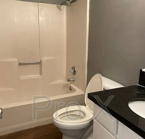 1015 S Saint Louis Ave #5 — Photo 5