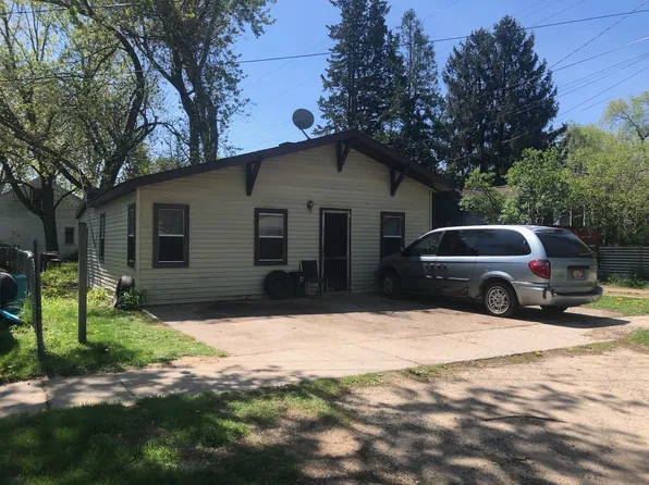 1003 Elm St, Mount Pleasant, MI 48858