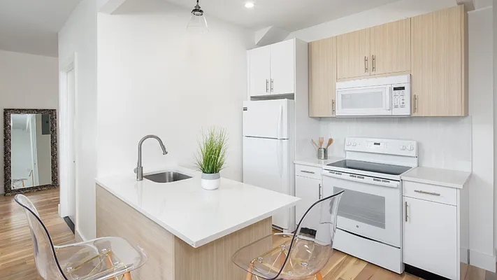 Rented by Nooklyn NYC LLC | media 38