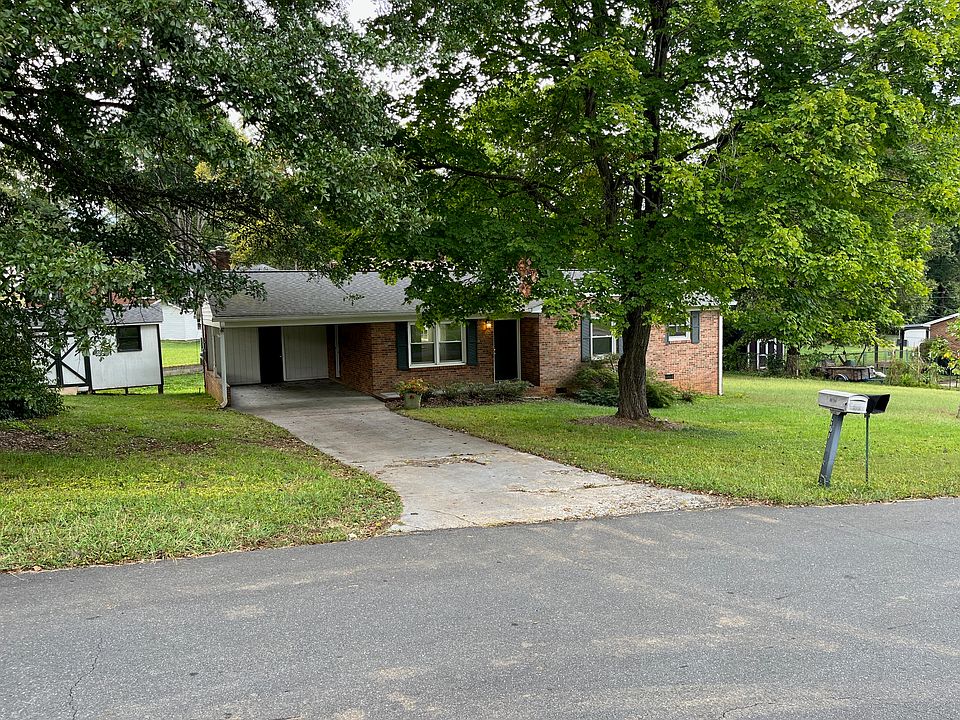 Street View of House and Shed