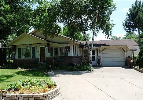 1st image of 2684 Lee St SW