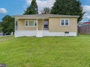 995 N Mildred St, Ranson, WV 25438