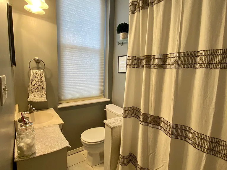 121 Grandview Ave #6 — Photo 10