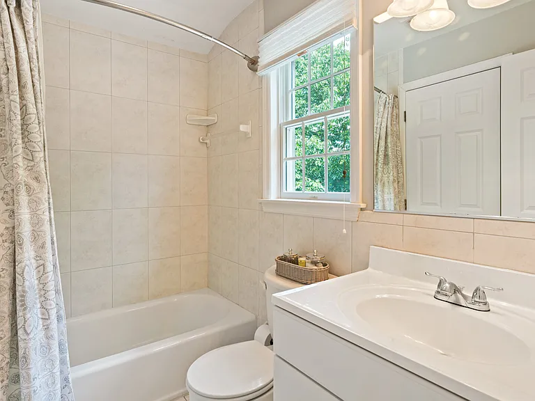 82 Northview Hills Ct — Photo 41