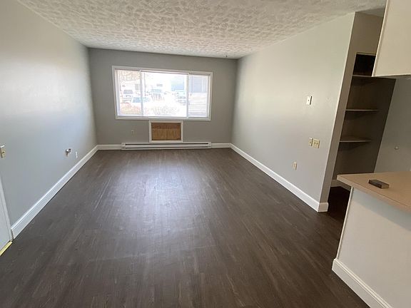 2nd image of 308 Windsor St #10721726