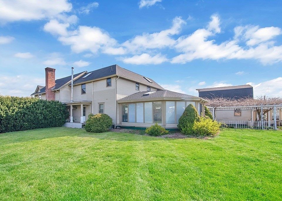 597 Chapin St, Ludlow, MA 01056 Zillow