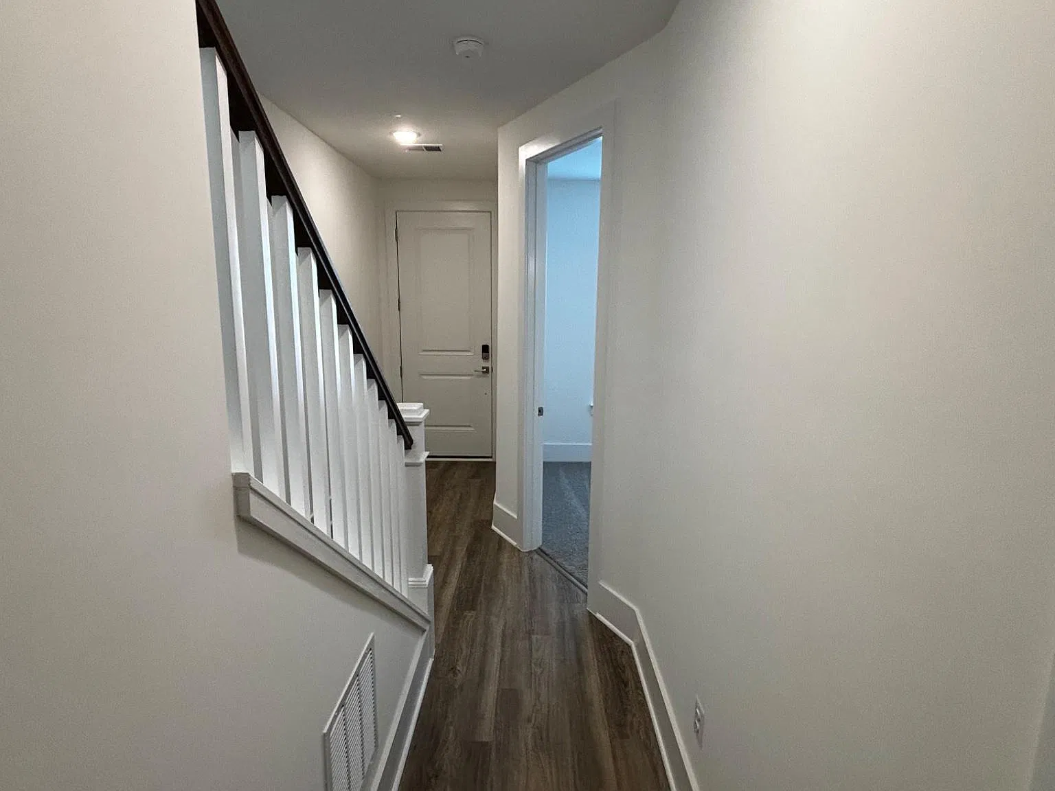3 bed, 3.5 bath, 1620 sqft, $2,500 — Photo 3