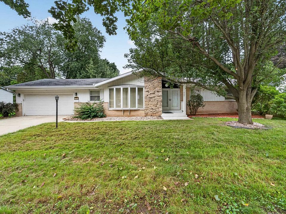 1st image of 2122 Gilbert Rd