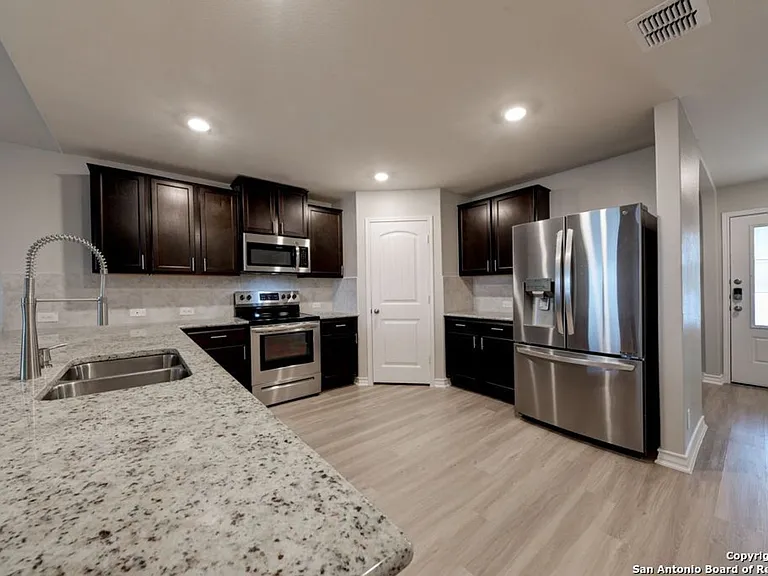 12006 Old Onyx — Photo 11