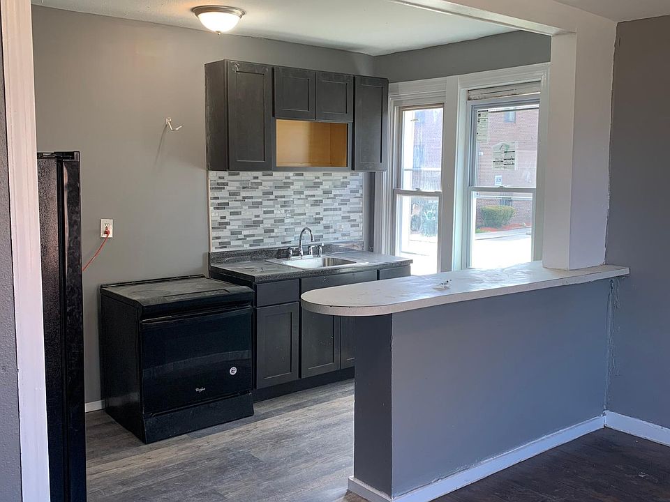1st image of 2030 W Cambria St