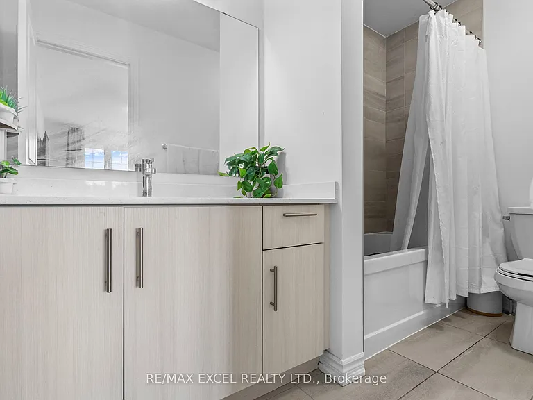 37 Macpherson St — Photo 36