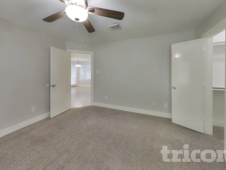 18835 Atasca Oaks Dr — Photo 9