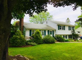 236 Hunting Rd, Needham, MA 02494