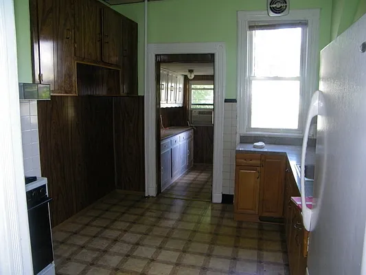 Rented by Francis Castoria LREB | media 16