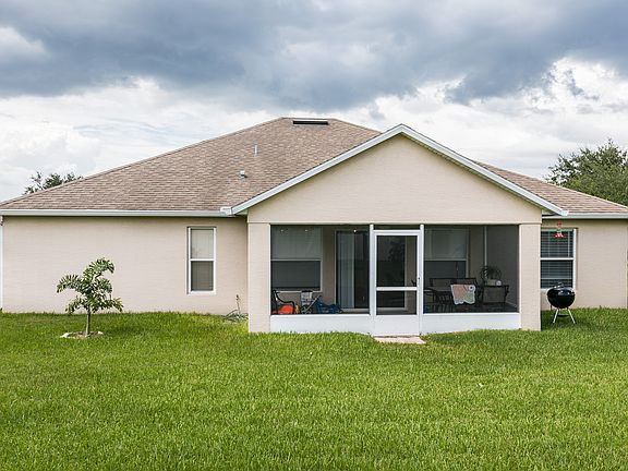 2nd image of 4924 E Lake Cove Blvd