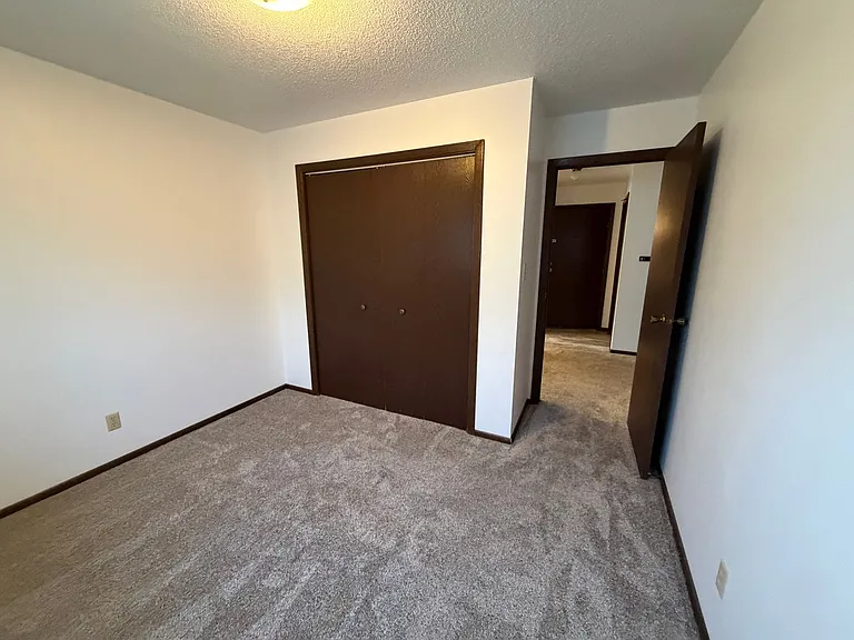 910 2nd Ave SW — Photo 14