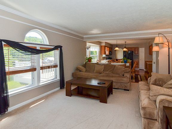 2nd image of 132 Carlye Drive