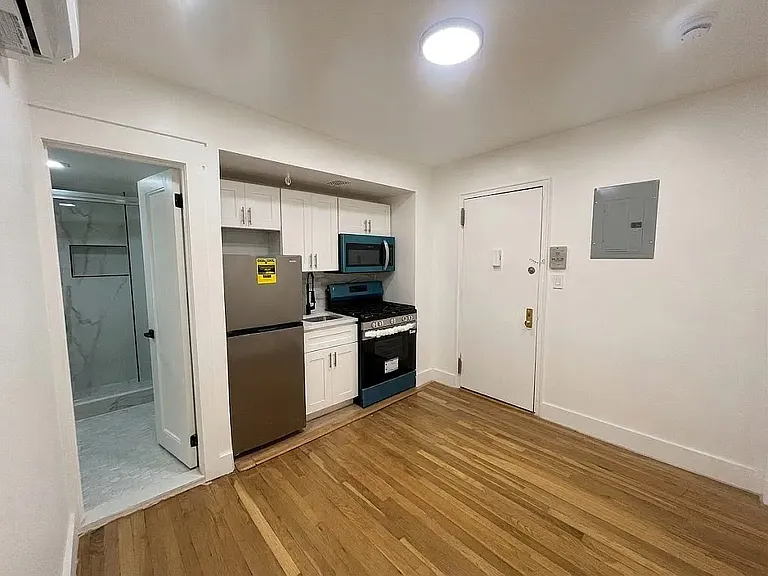 316 W 104th St #1D — Photo 1