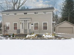 107 E McKinley Way, Poland, OH 44514