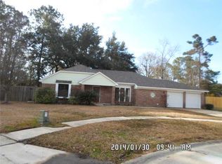 701 Lake Des Allemands Ct, Slidell, LA 70461