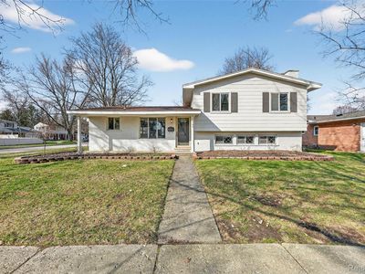33144 Tall Oaks St, Farmington, MI, 48336