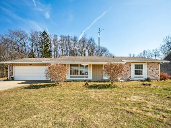 4687 Woodland Dr, Saint Joseph, MI 49085