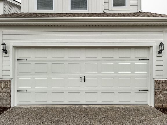 3rd image of 638 Giacomo Ct