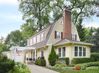 605 8th St, Wilmette, IL