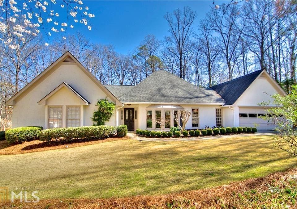 2nd image of 3582 Turtle Cove Ct SE
