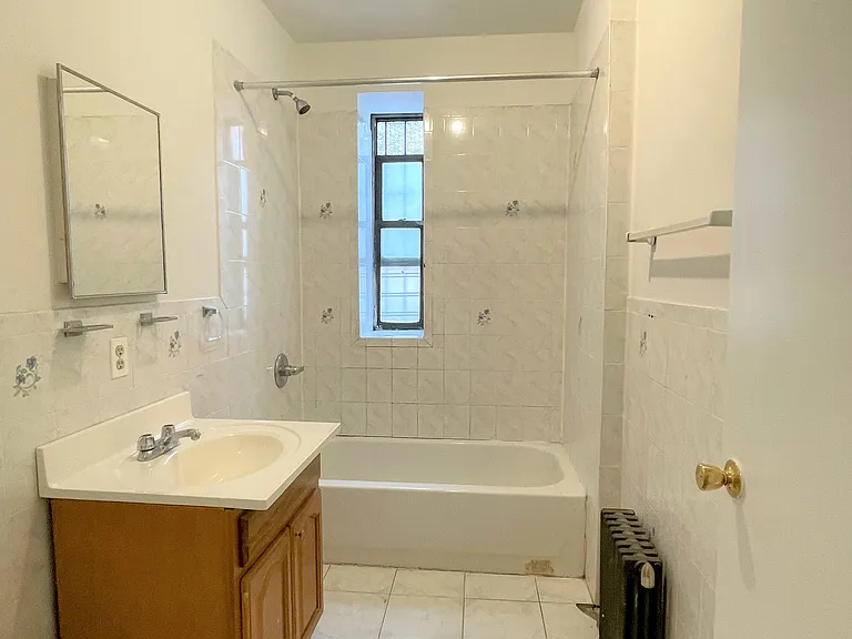 820 W 180th St #4 — Photo 6