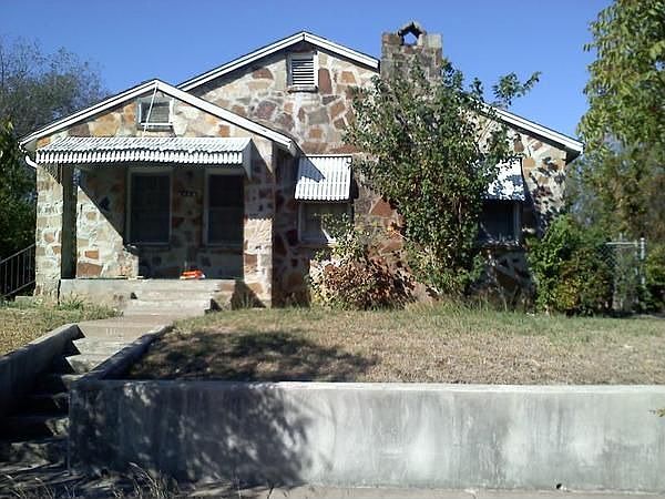 1st image of 1104 Illinois Ave