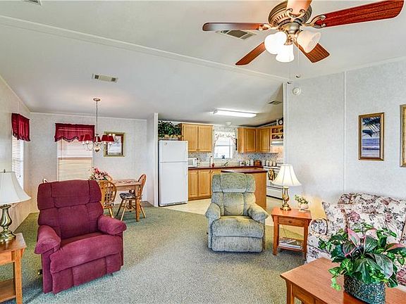 4th image of 10048 Sterling Ave