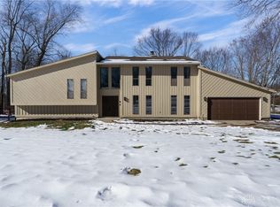1382 Ambridge Rd, Dayton, OH 45459