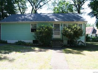 74 Cardoza Ave, Mohegan Lake, NY 10547