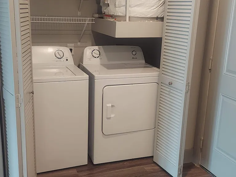 Catalon at Lago Mar I & II — Photo 105