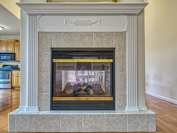 5th image of 322 Brookside Dr