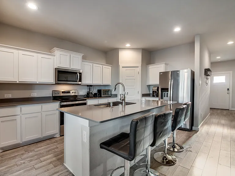1508 Forest Park Dr — Photo 7