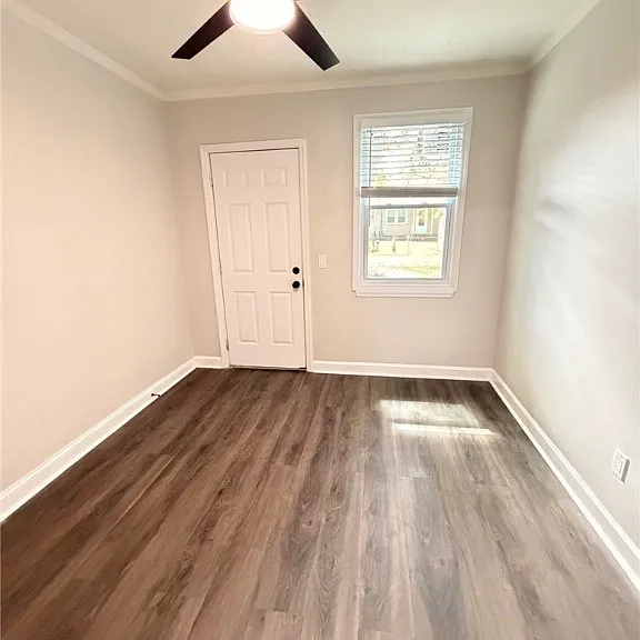 1333 E 53rd St — Photo 11