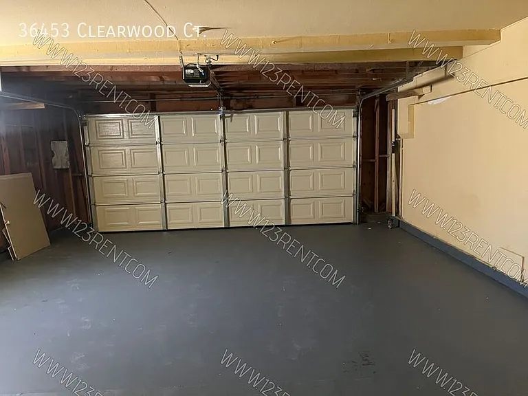36453 Clearwood Ct — Photo 9