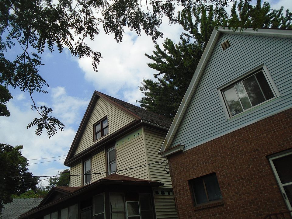 2nd image of 46-48 Fernwood Ave