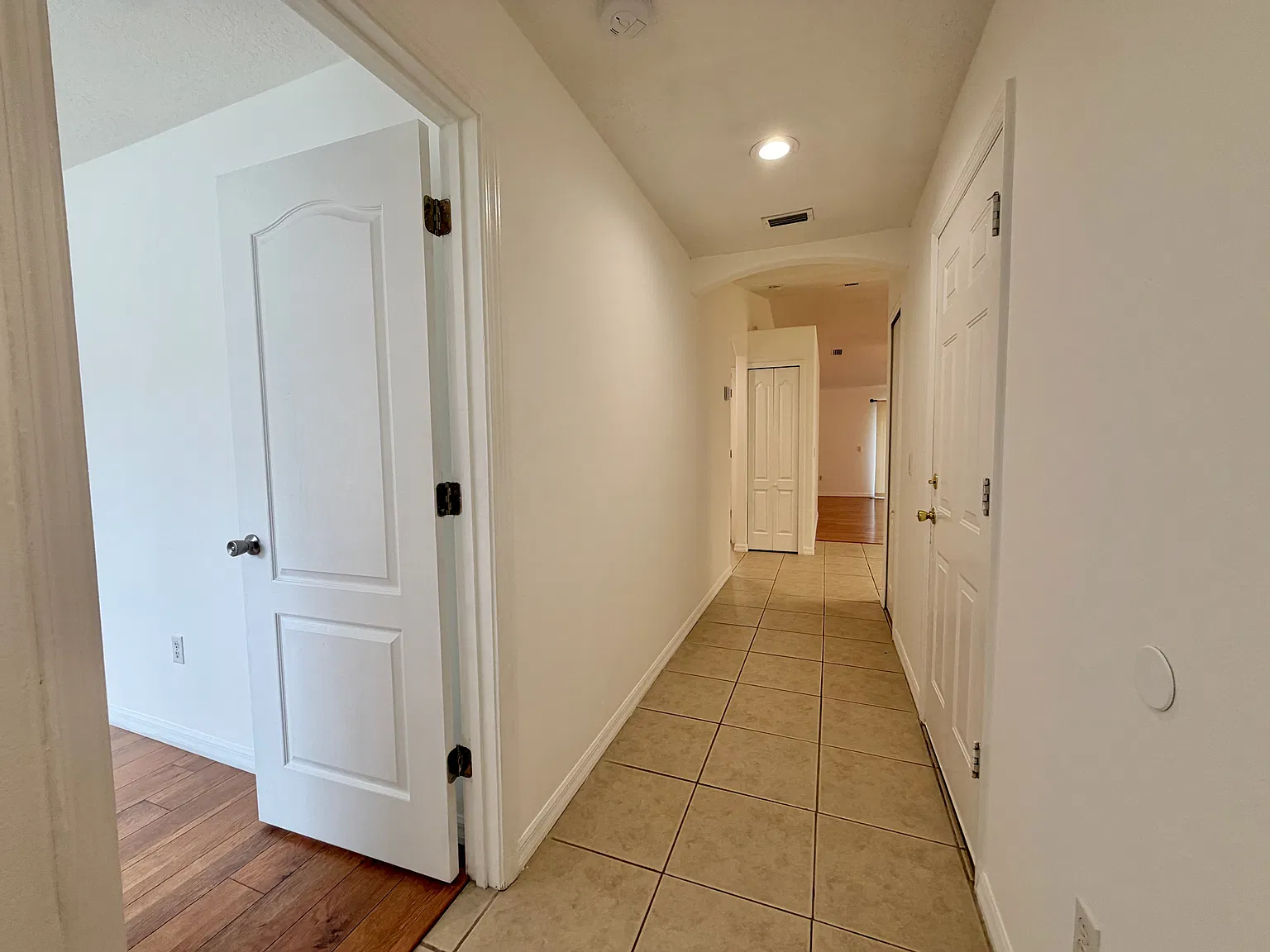 3 bed, 1224 sqft, $1,600 — Photo 2