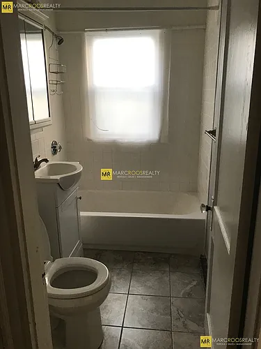 466 Commonwealth Ave #303 Photo 1
