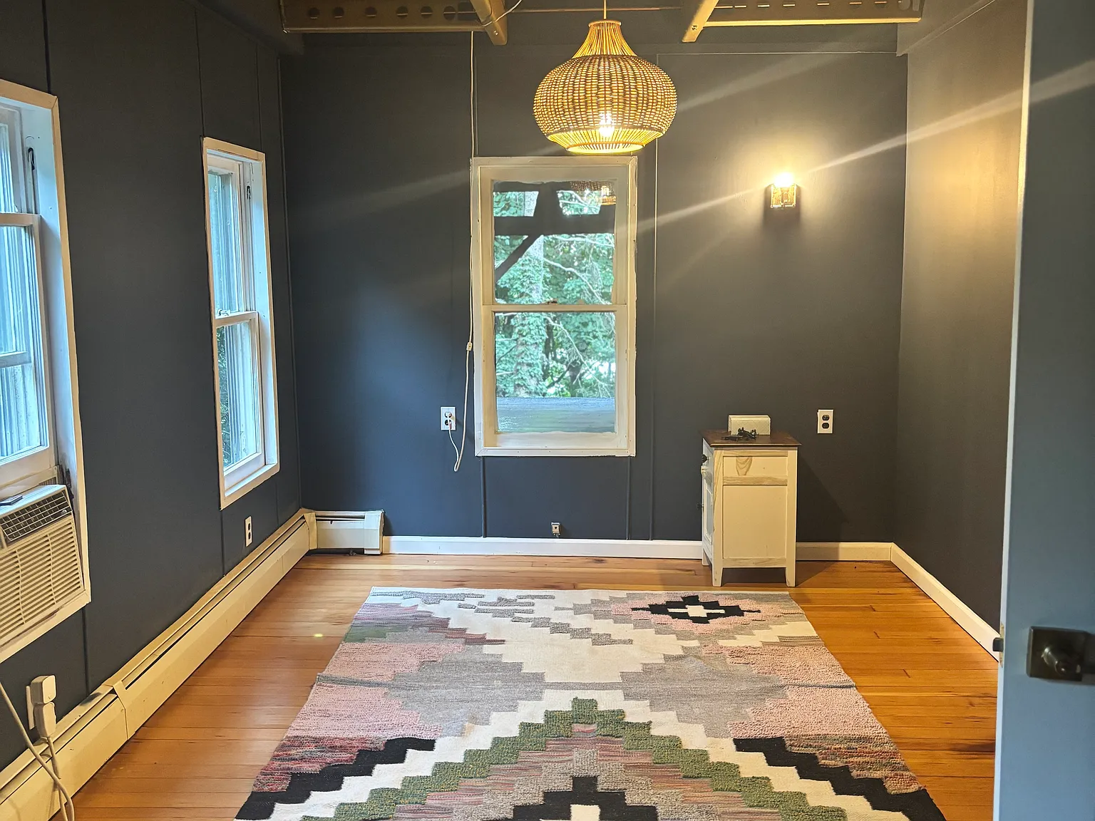 2 bed, 1.5 bath, 1908 sqft, $3,000 — Photo 3
