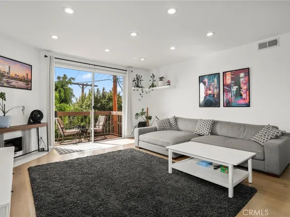 2263 Fox Hills Dr APT 203, Los Angeles, CA 90064