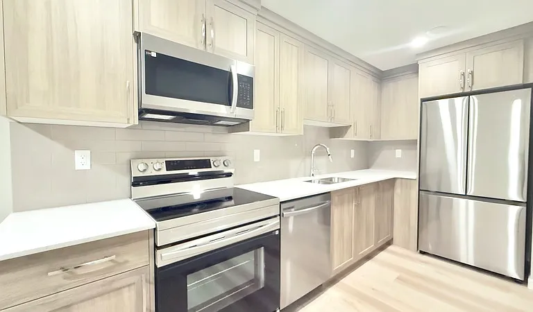 482 Edgemont Dr NW #BASEMENT — Photo 2