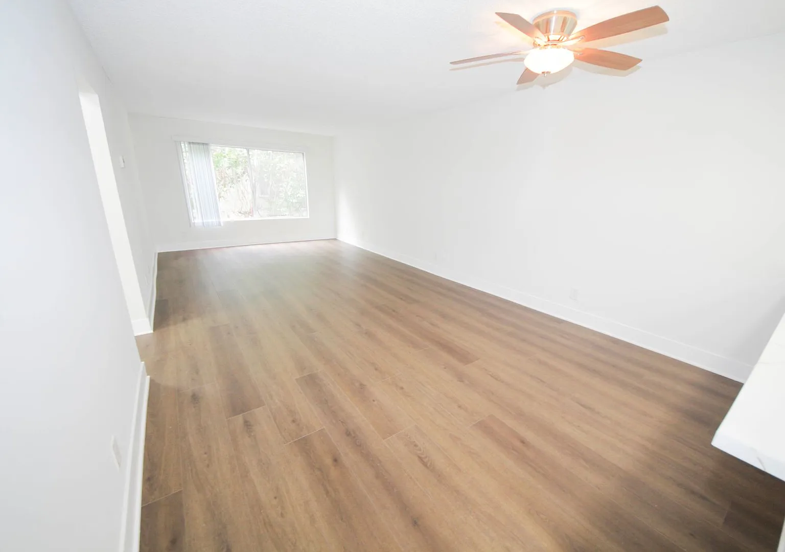 Sixth Street Apartments — Photo 4